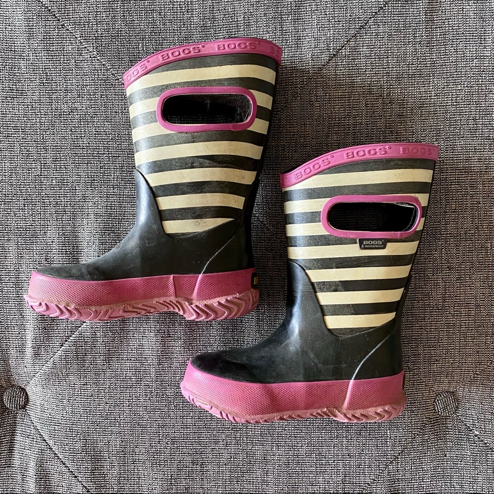 ⭐️ BOGS Waterproof Boots